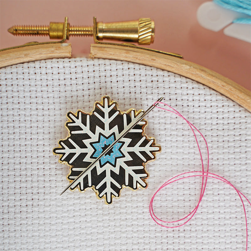 Needle Minder - Glitter Snowflake